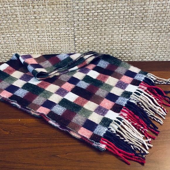 Accessories - 🌟HP🌟NWOT Vegan Checkered Multi Color Scarf